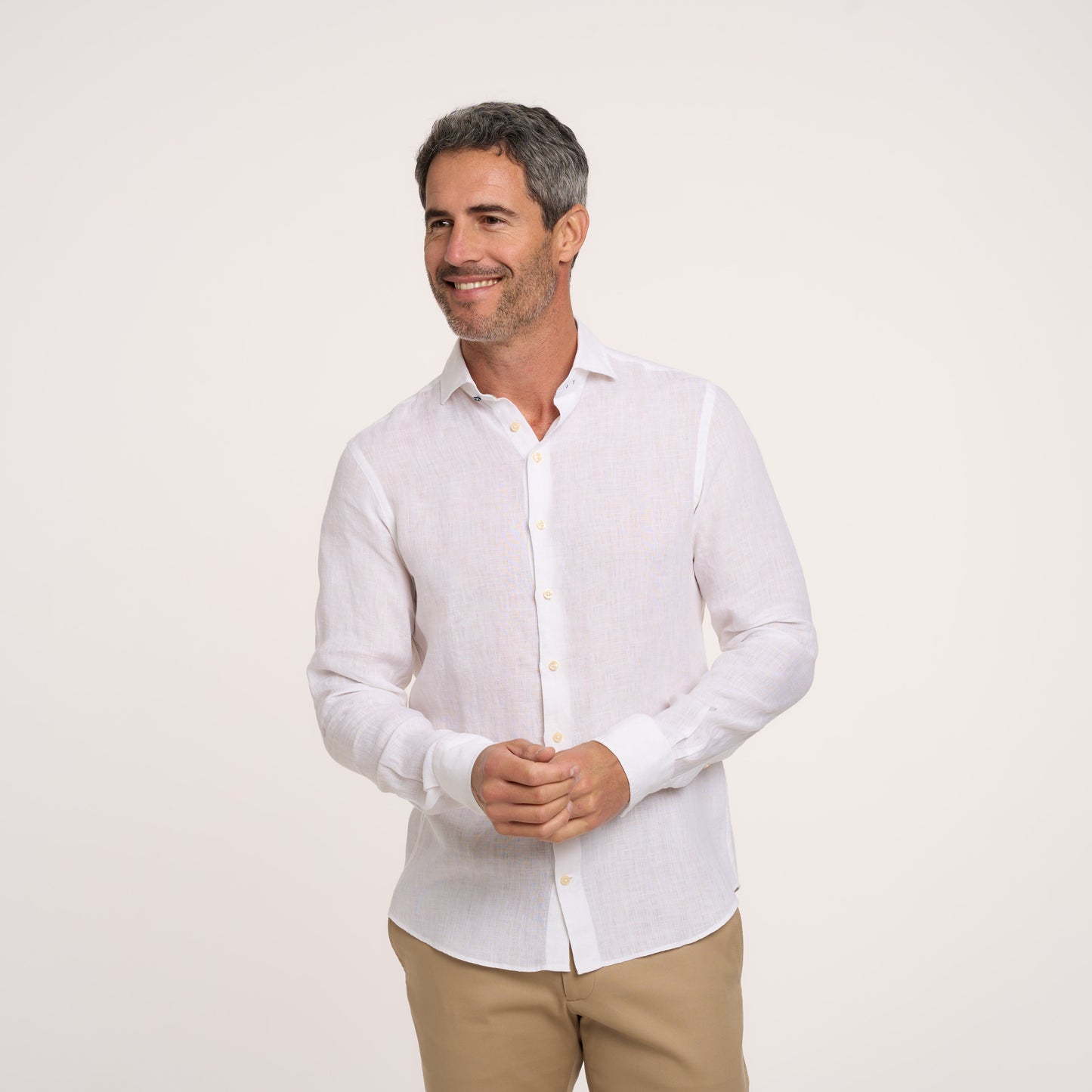 White linen by R2