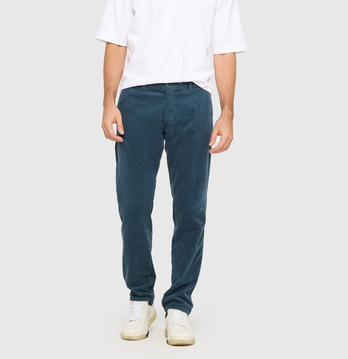 Pedro cord in Petrol Blue by Mac Jeans