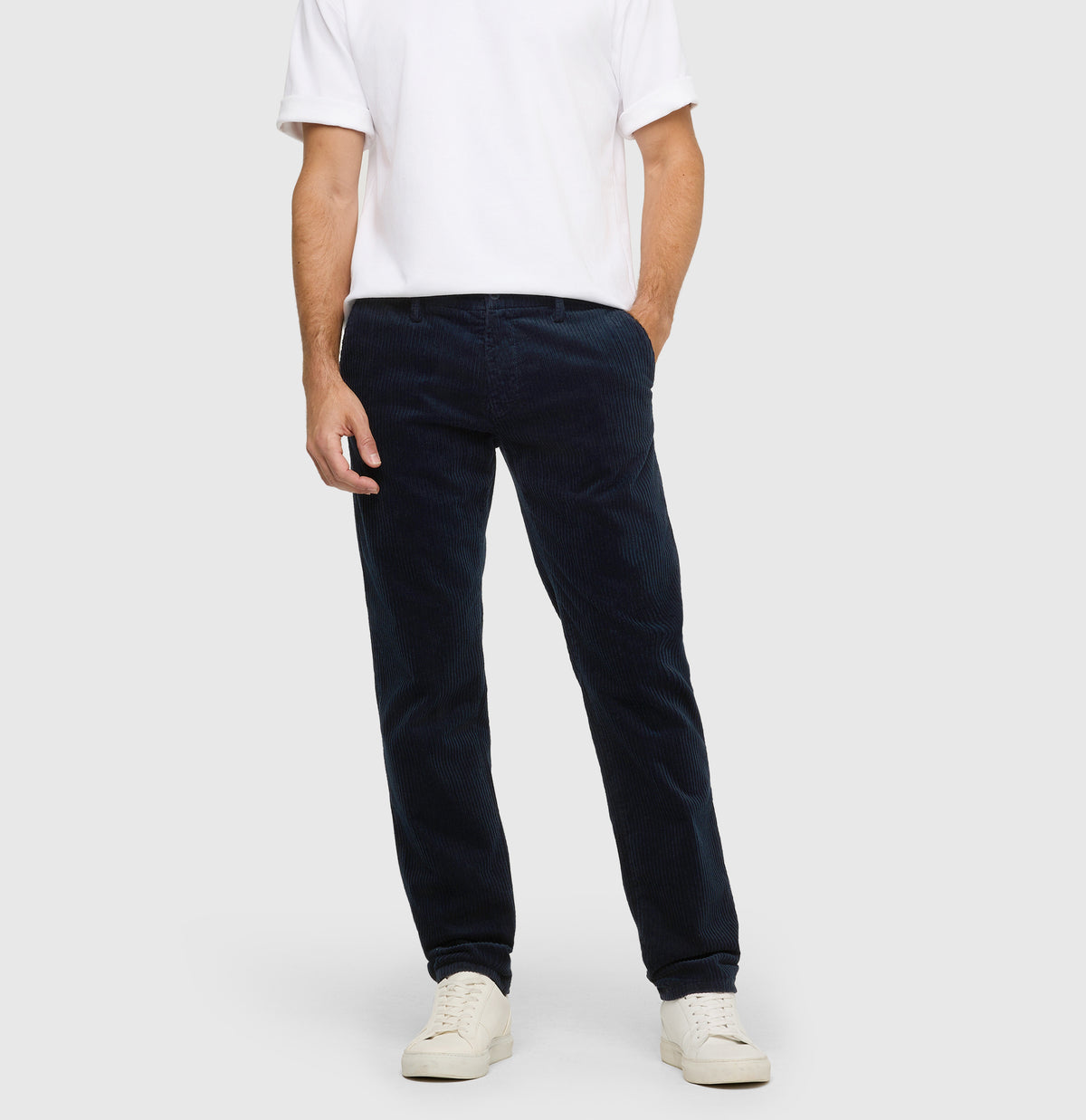 Pedro Corduroy in Navy Blue by Mac Jeans