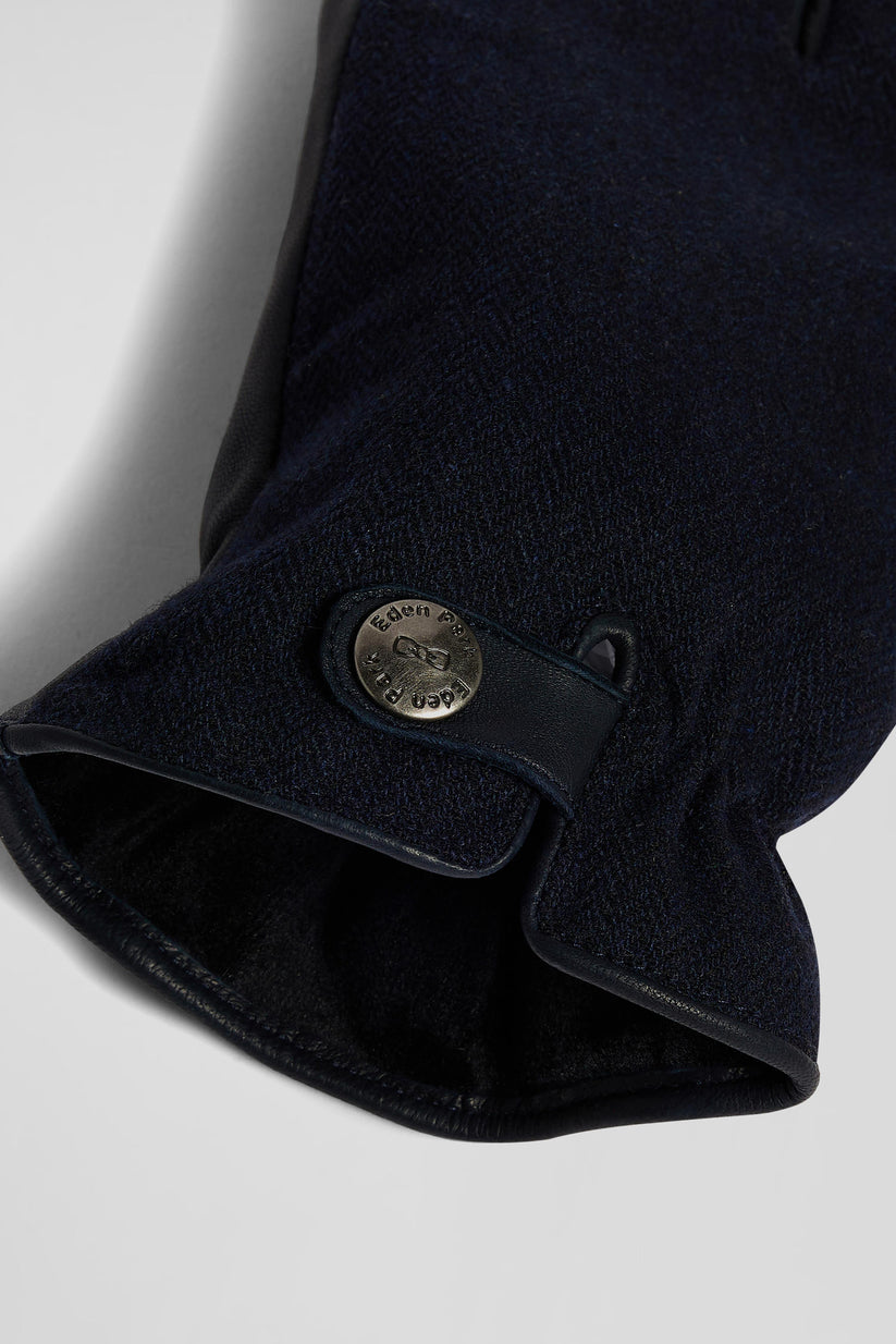 Navy gloves by Eden Park