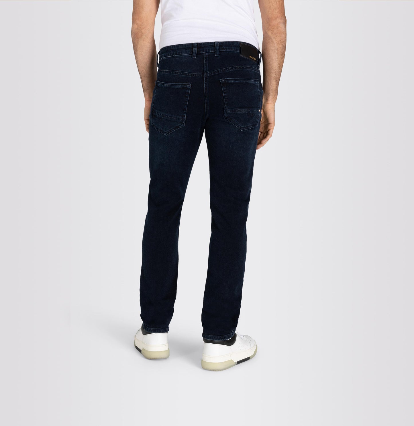 Cashmere blend jeans in dark blue by MAC