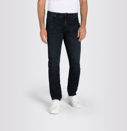 Limited Edition Blue jog'n jeans Jeans by MAC