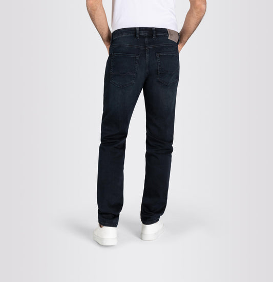 Limited Edition Blue jog'n jeans Jeans by MAC