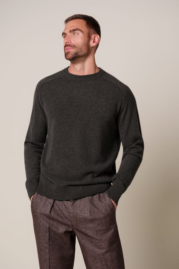 Crew Neck in Brown by Profuomo