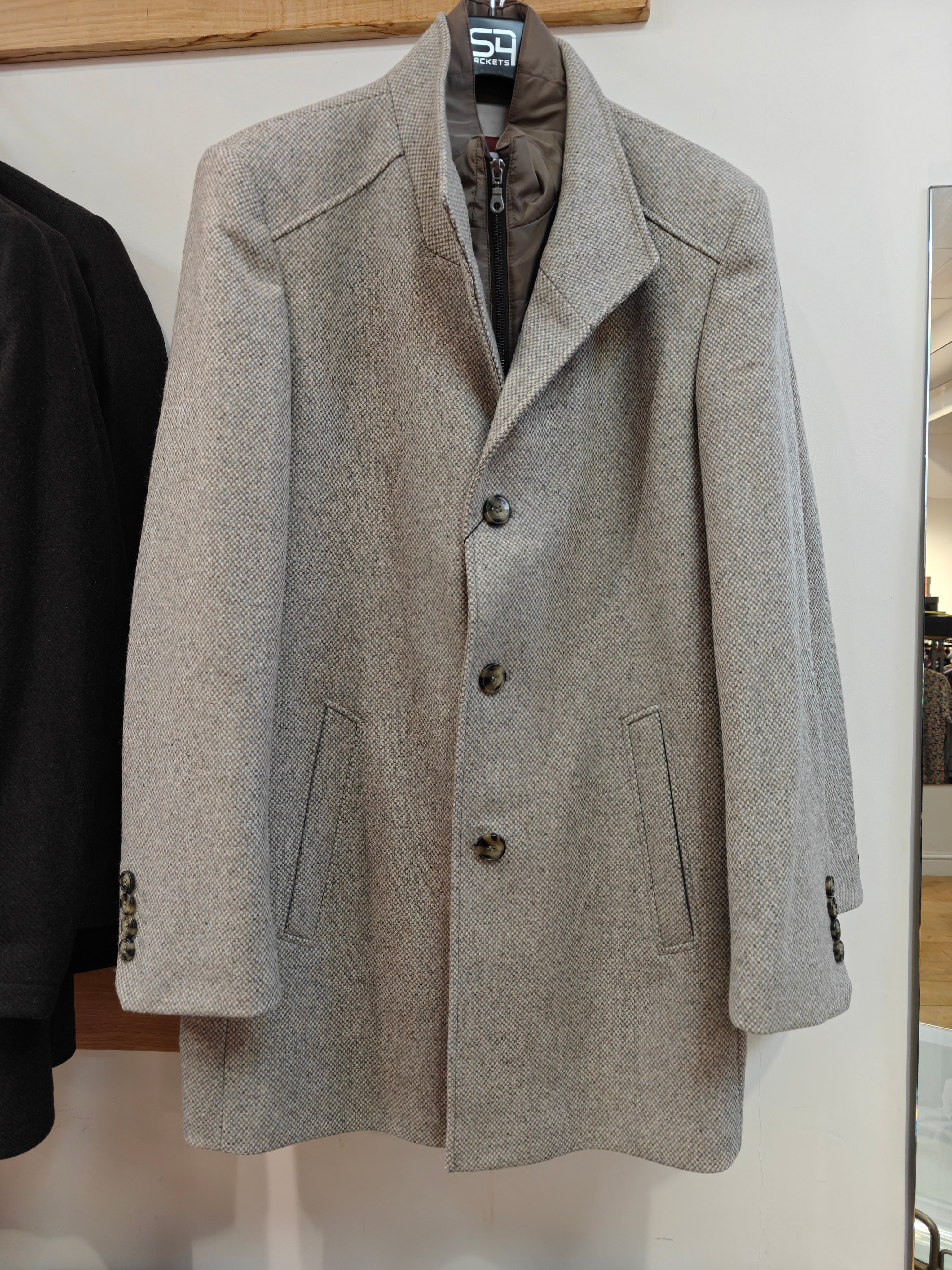 Newton in beige by S4