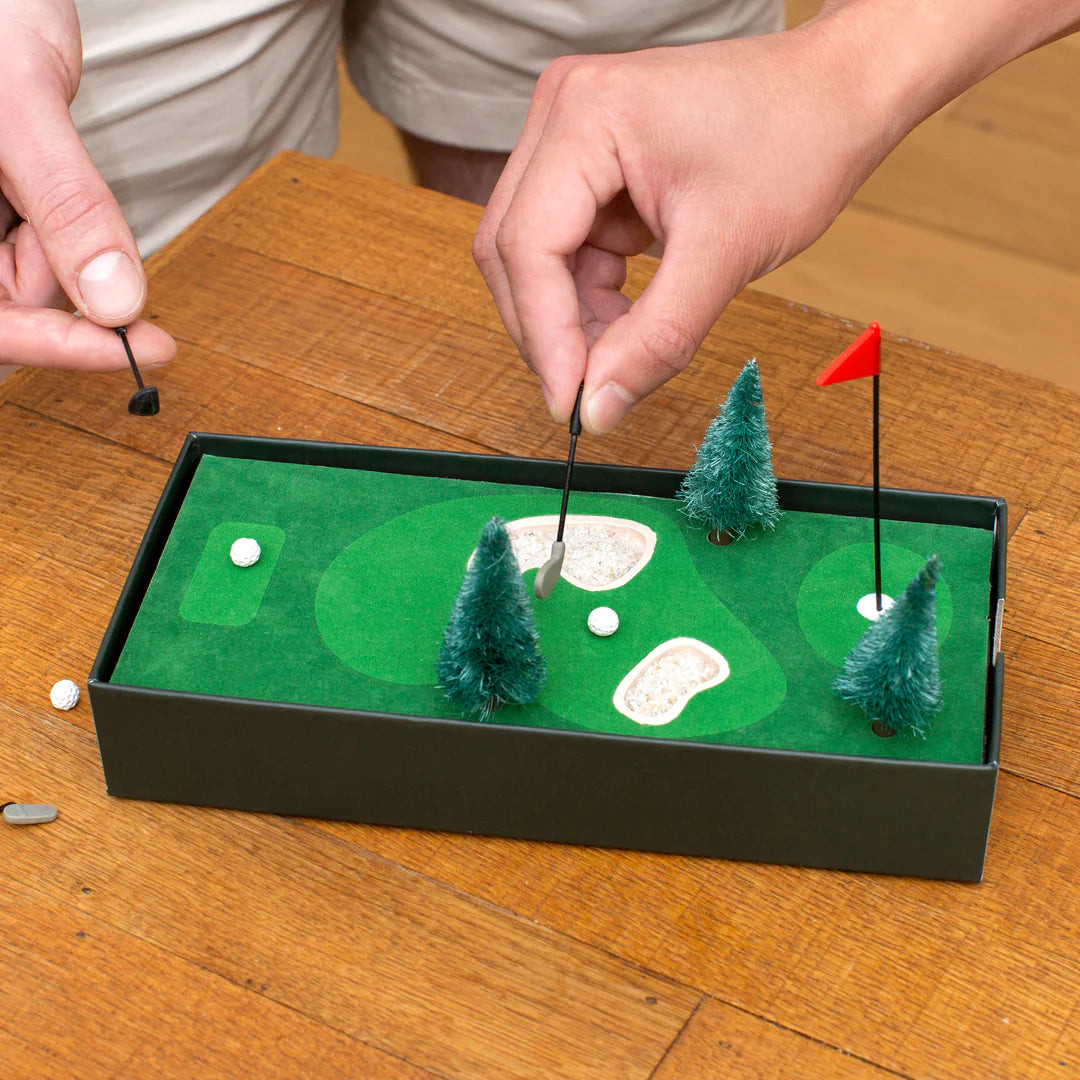 Desktop golf by Kiklerland
