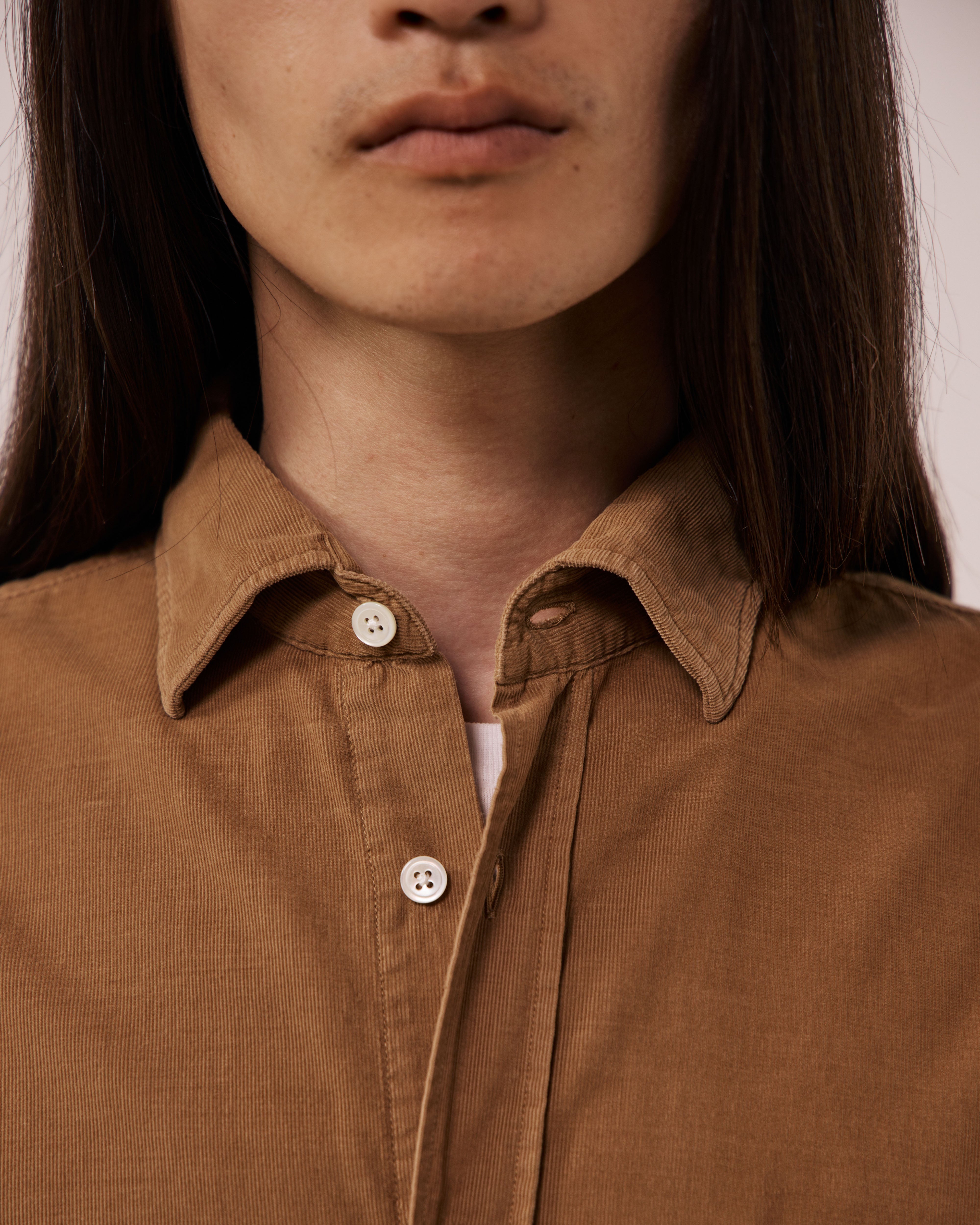 Fine Corduroy Shirt in Cognac by Hartford