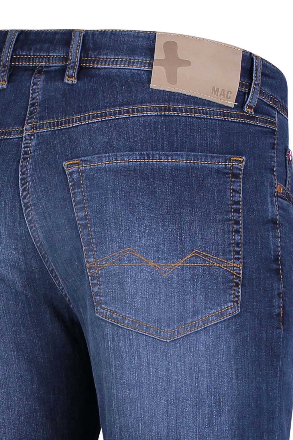 Jog 'n jean bermuda in blue by MAC JEANS