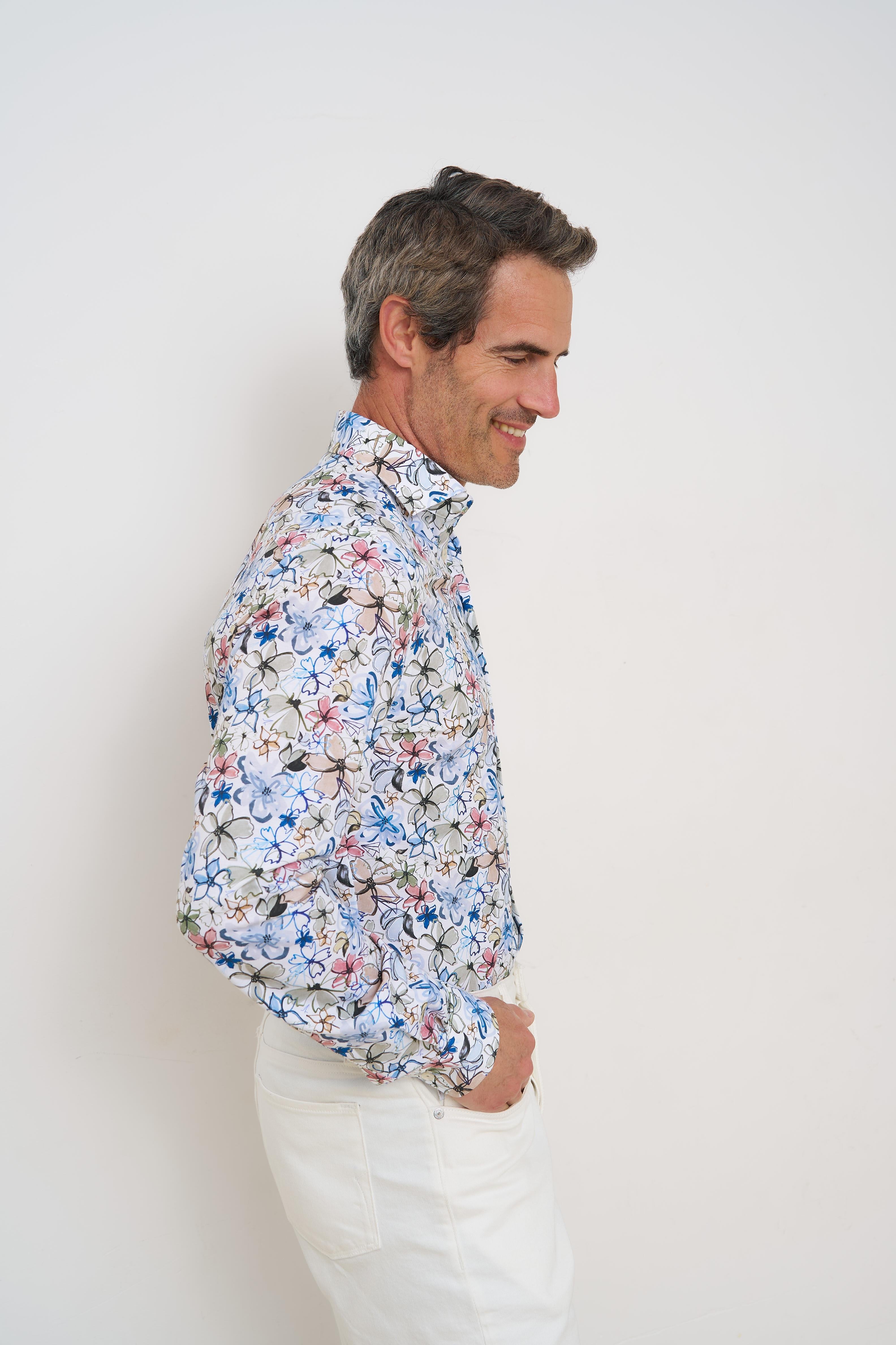 Travel Shirt in Flowers by R2