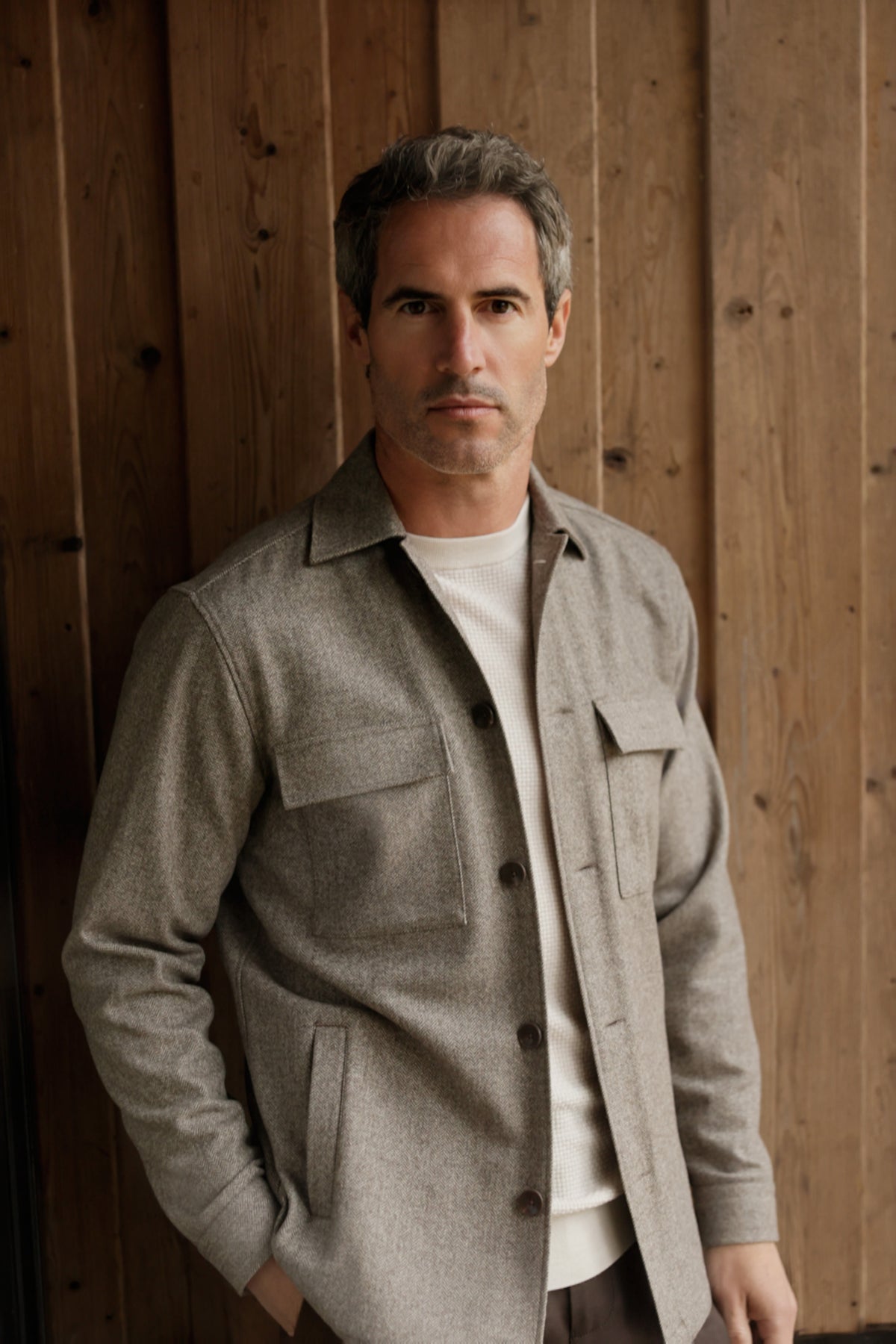 Overshirt in Brown by R2