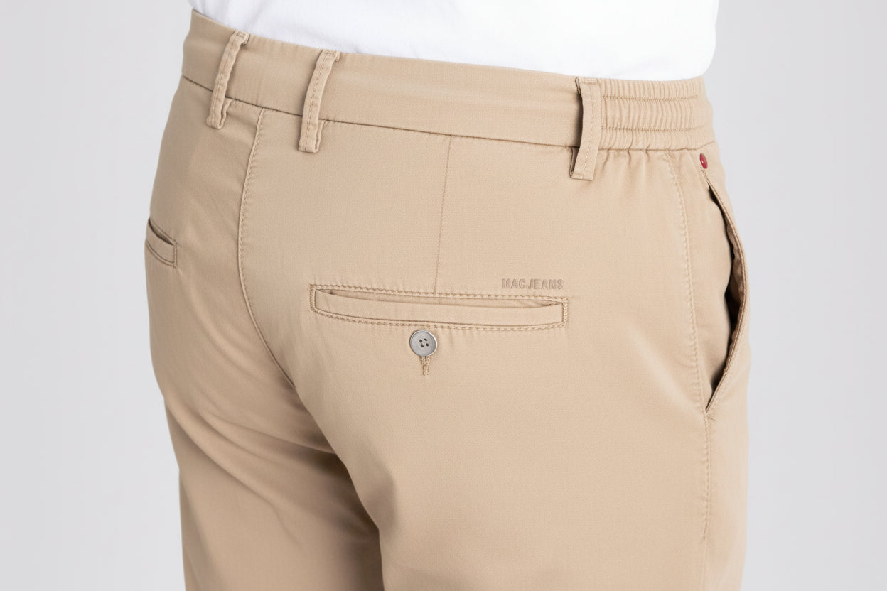 Jog'n short in Smoothly Beige by MAC Jeans