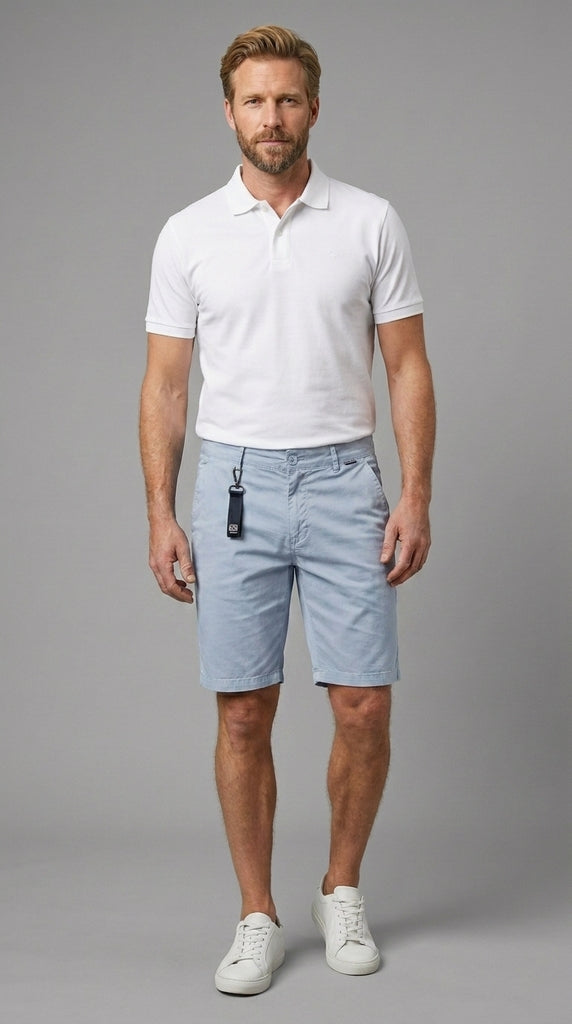 Shorts in Light Blue by Giordano