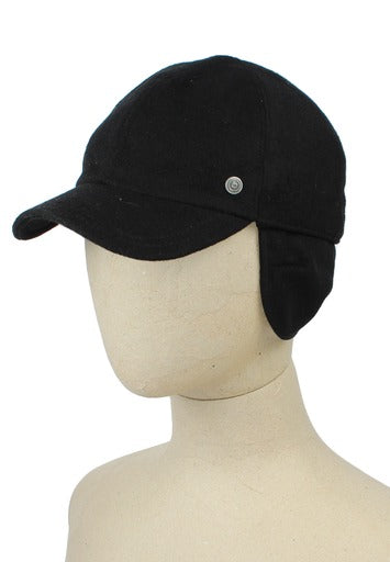 Wool cap in black by Bugatti