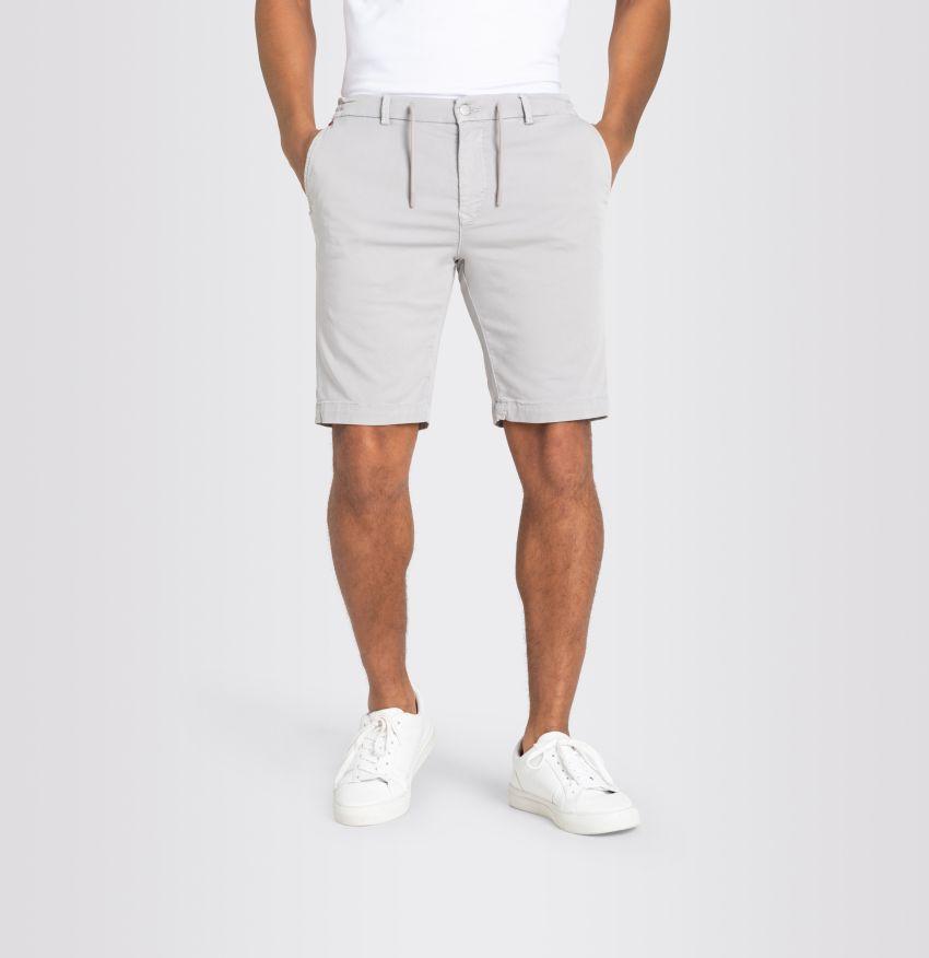 Jog'n short in stone by MAC Jeans