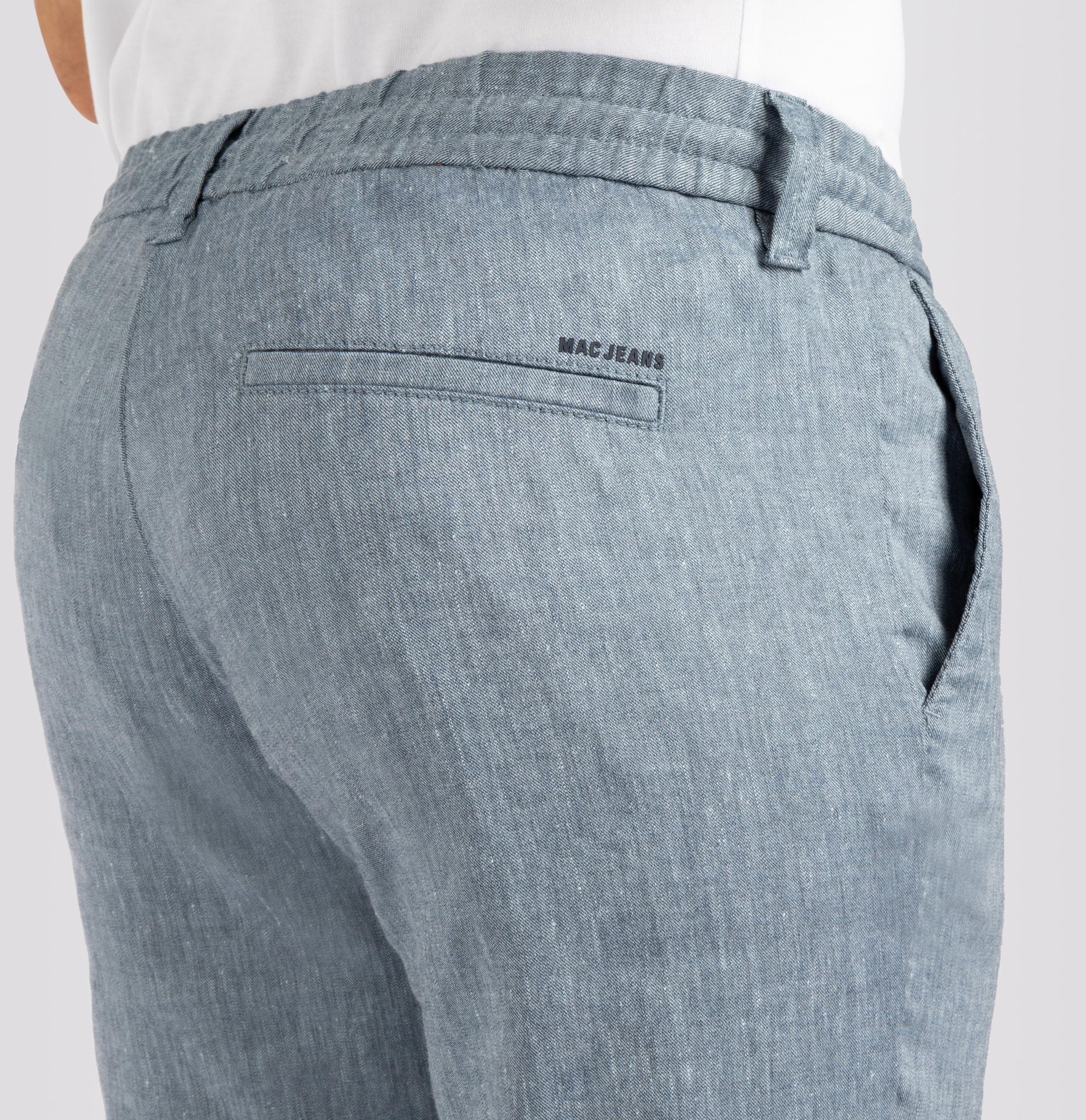 Lennox Linen Blend in Blue by MAC
