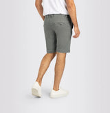 Jog'n short in Khaki by MAC Jeans
