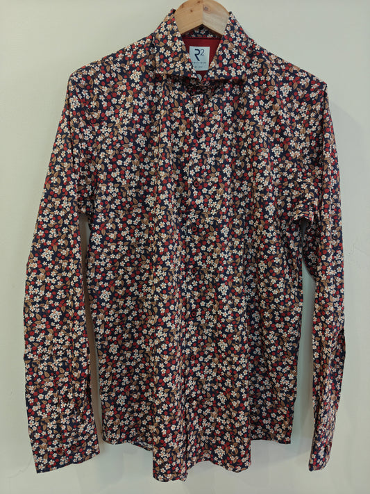 Berry Bloom shirt by R2
