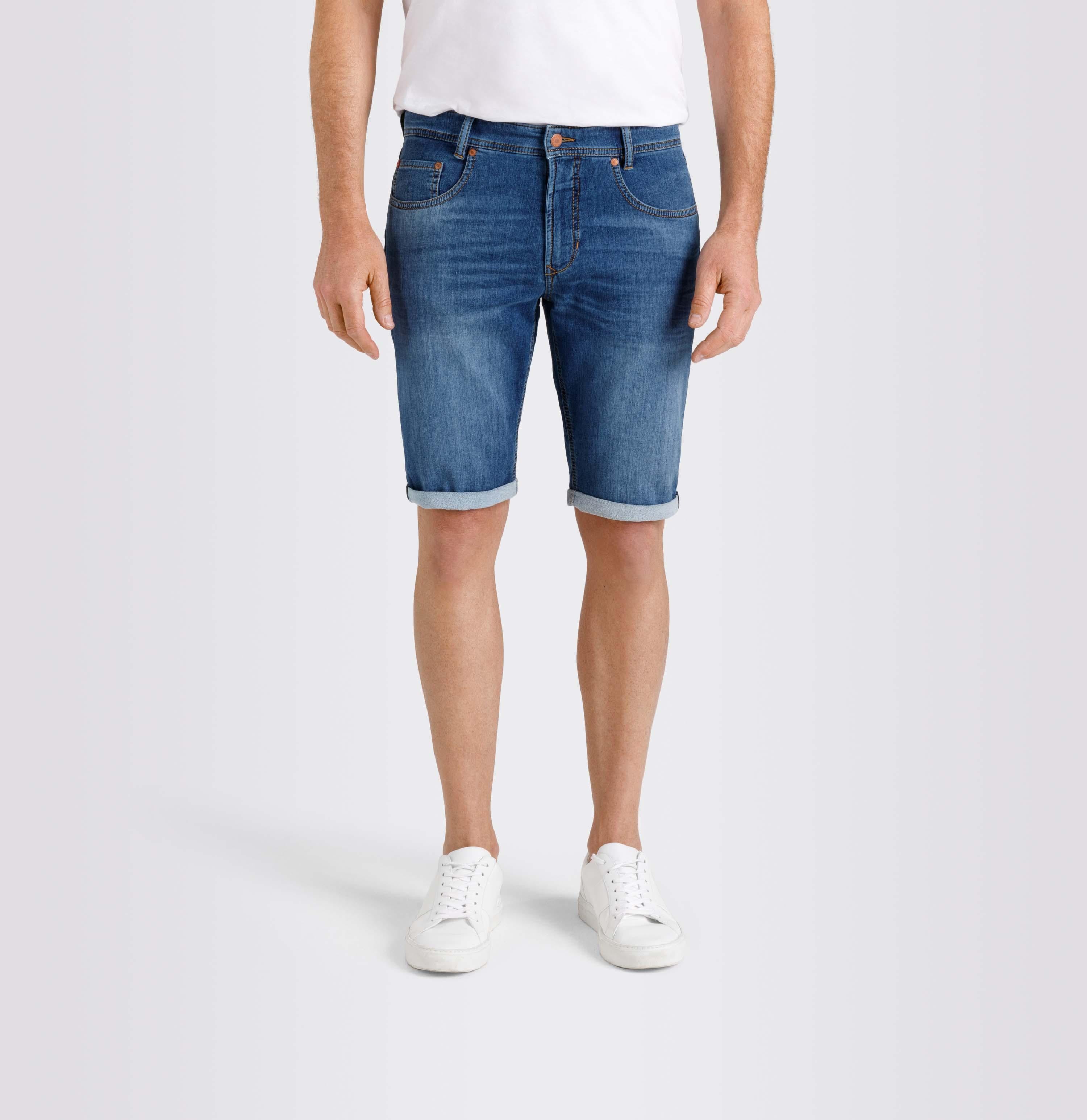 Jog 'n jean bermuda in blue by MAC JEANS