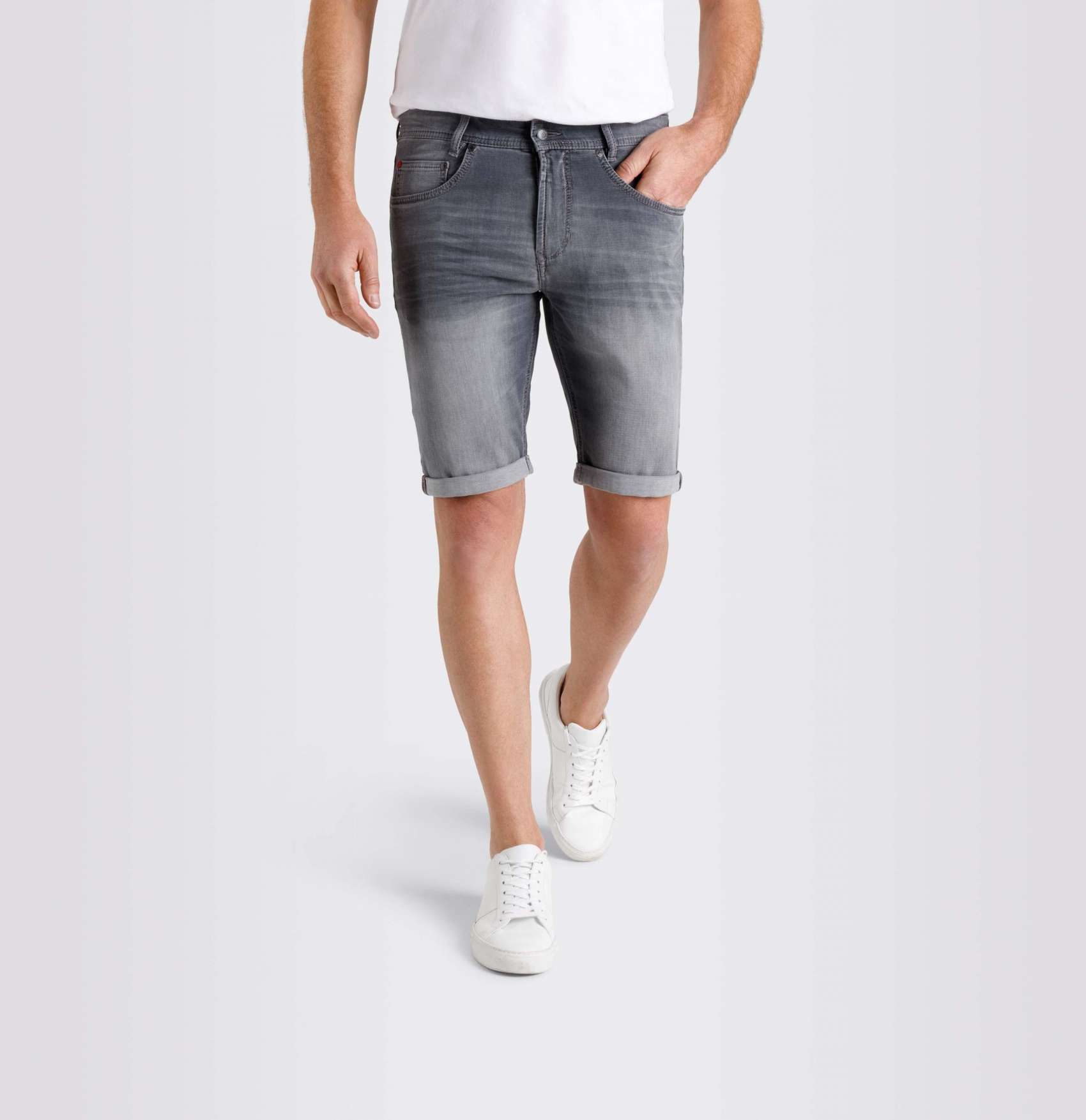 Jog 'n jean bermuda in Grey by MAC JEANS